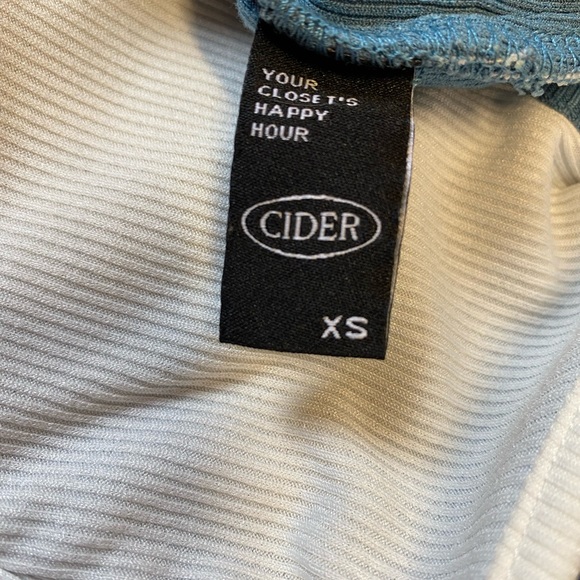 Cider abstract top - Picture 3 of 3